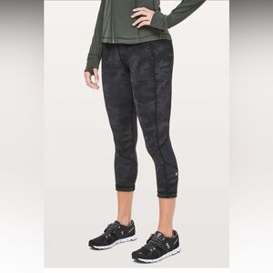 Lululemon Pace Rival Crop *22" Incognito Camo Multi Grey / Black Women’s Size 6